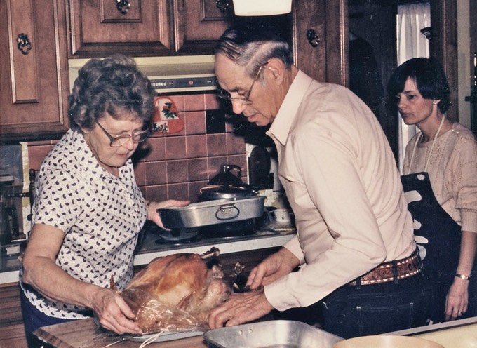 ClarenceEstherSharonMChristmas1986