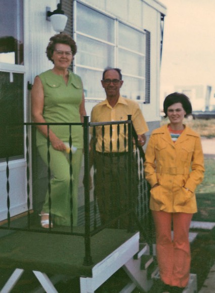 LindaClarenceEstherWillistonSept1971