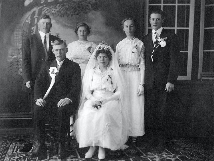 HH008 HenryAliceWedding1915