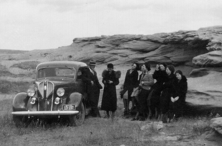 JL039 GeorgeErnaFredaErnieFredaKeilLeonaRachelEmmaAtReservoir36jpg