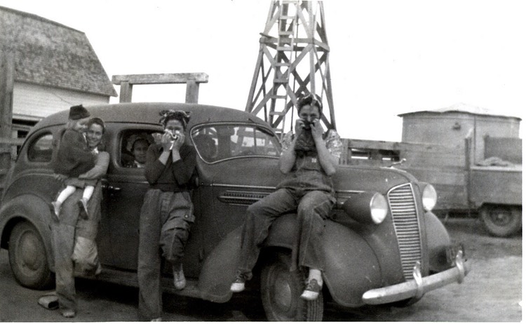 JL075 EmmaKatherineErnieFredaBonnyca1940