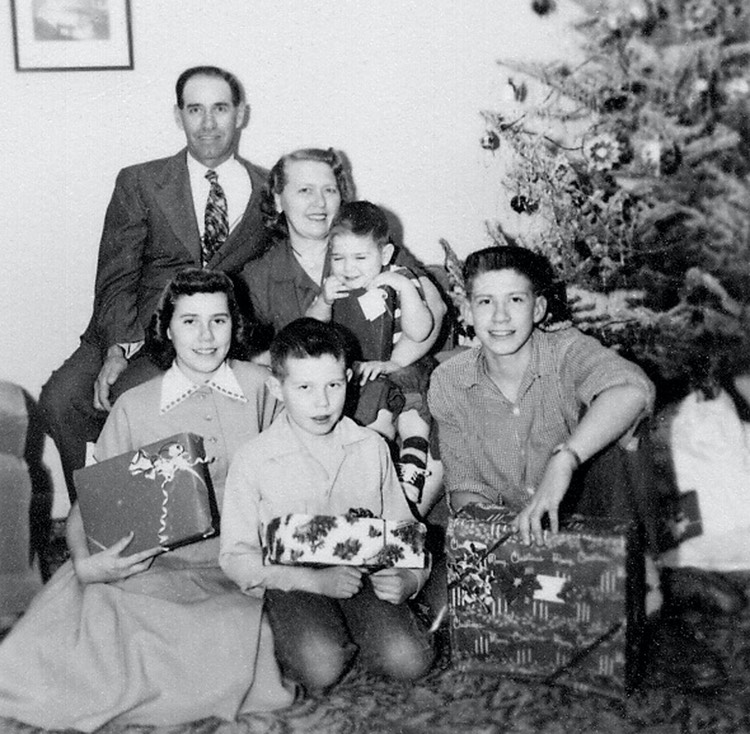 JL094 ClarenceEstherFamily56