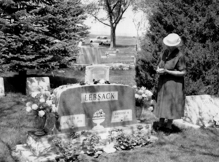 JL102 KatherineAtJacob'sGrave