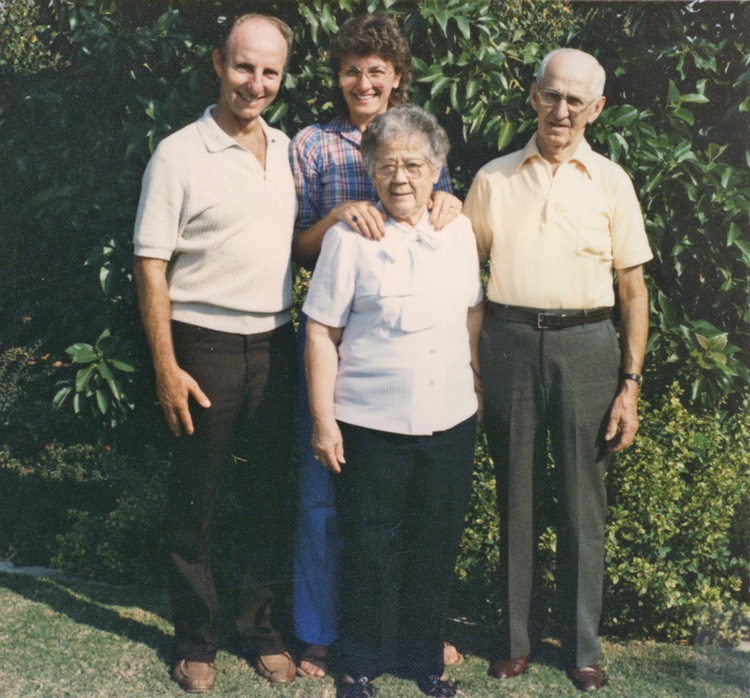 JL153FredMollyVeraWayne