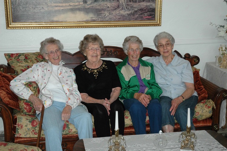 JL156 LeonaEstherRachelFreda 0010