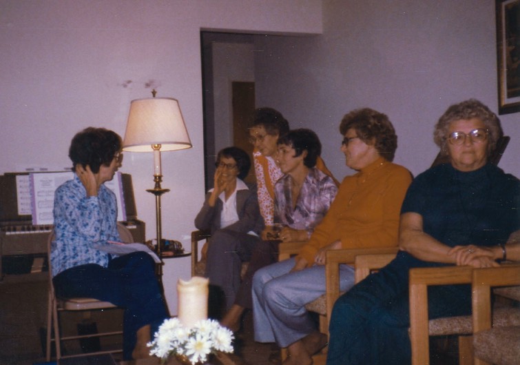 JL160q Ernie Rachel Molly Freda Esther Mary Dinuba 79