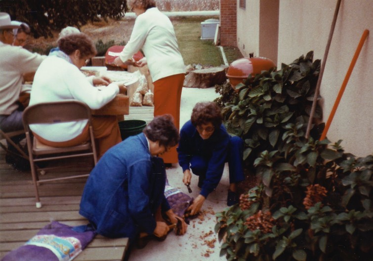 JL160u Freda Ernie Lydia Esther Dinuba 79