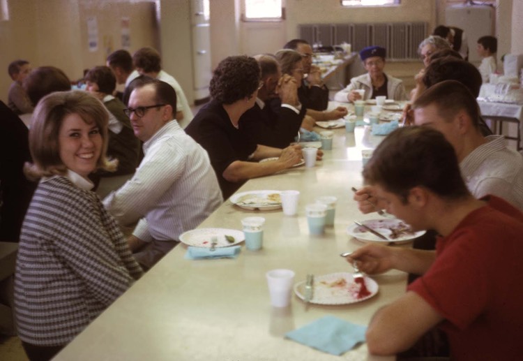 JL192 SharonFredFamilyTable 1965